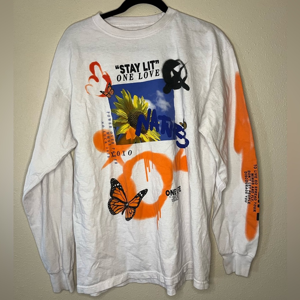 PacSun men’s white long sleeve graphic tee. Size L
